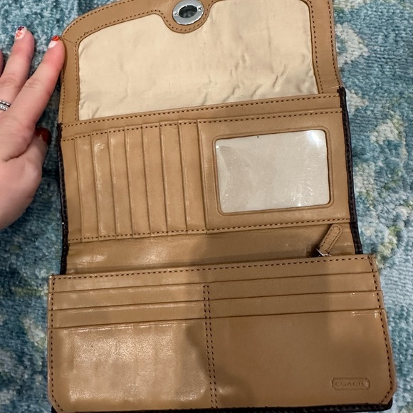 NWOT Authentic Coach Original Pattern Large Wallet with Brown Accents. - Picture 3 of 3
